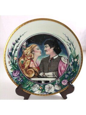 Hamilton Collection Legends Of Camelot The Secret Romance 1st Issue #366 Plate